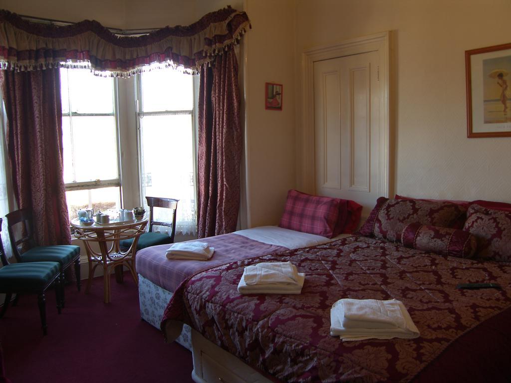Regis Guest House Edinburgh Phòng bức ảnh