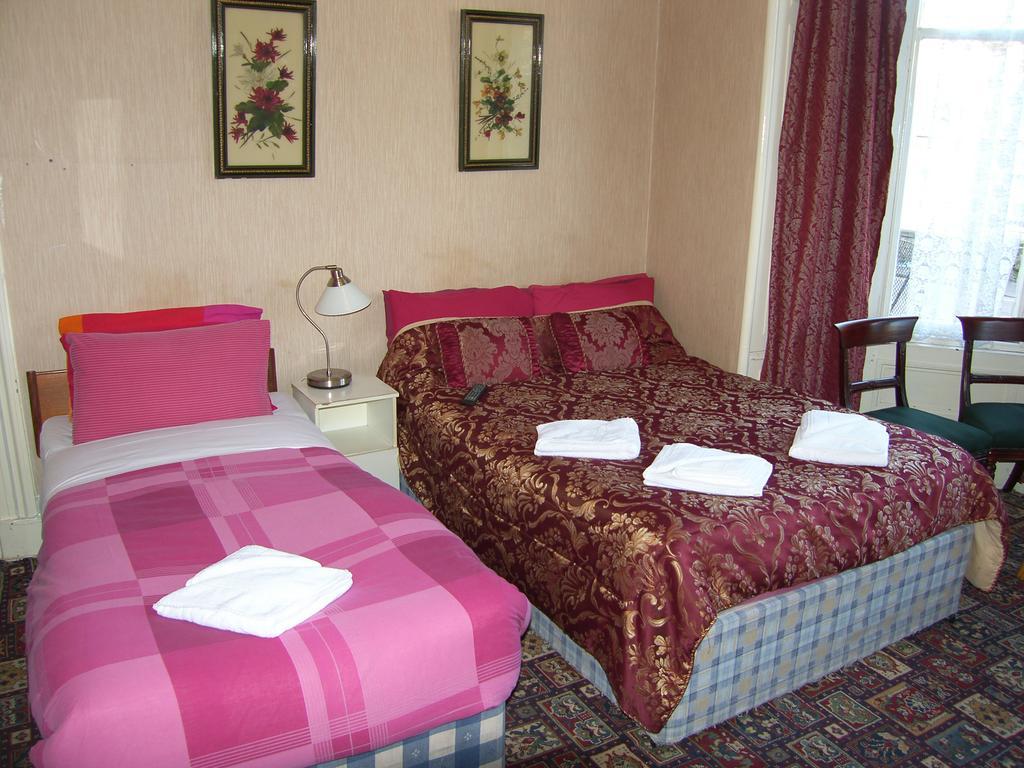 Regis Guest House Edinburgh Phòng bức ảnh